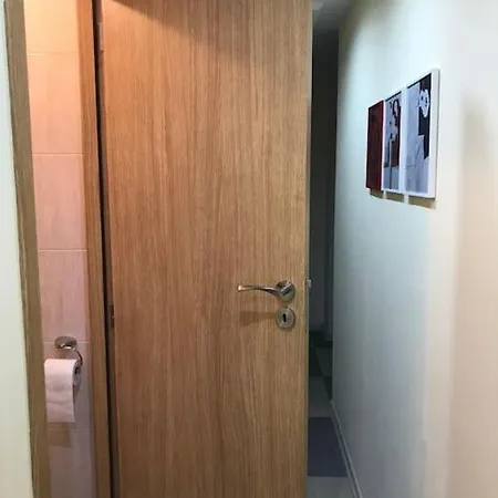 Апартамент Cosy In The Very Heart Of